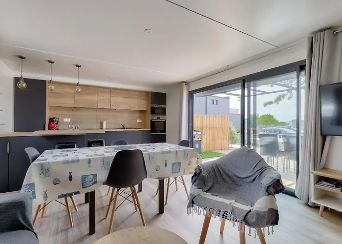 Σαλέ Avec Piscine, Pour 4 *