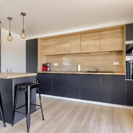 Avec Piscine, Pour 4 Domek alpejski *