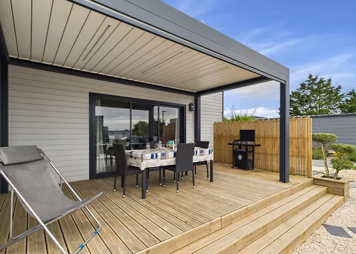 Avec Piscine, Pour 4